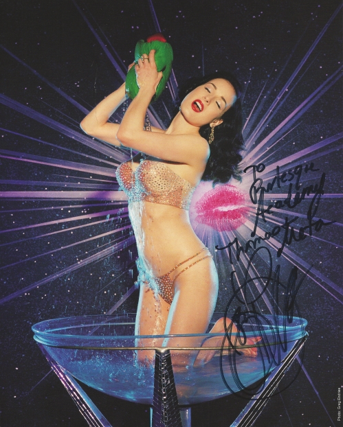 Vielen Dank "Dita" für deine Inspiration, Motivation und Unterstützung! Model: Dita von Teese | Photo: Greg Endries | © Burlesque Academy